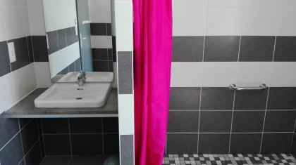 Salle de bain adaptée PMR